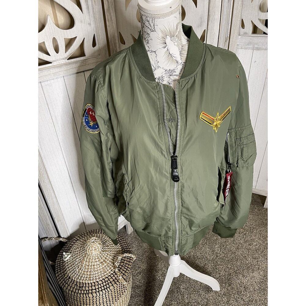Rare! Limited! Captain Marvel Marvel Studios Cast Crew Flight Jacket Reversible